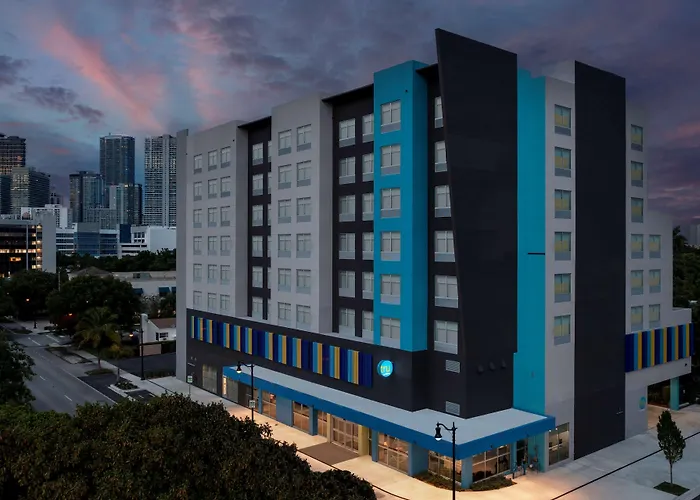 Tru By Hilton Miami West Brickell Hotel